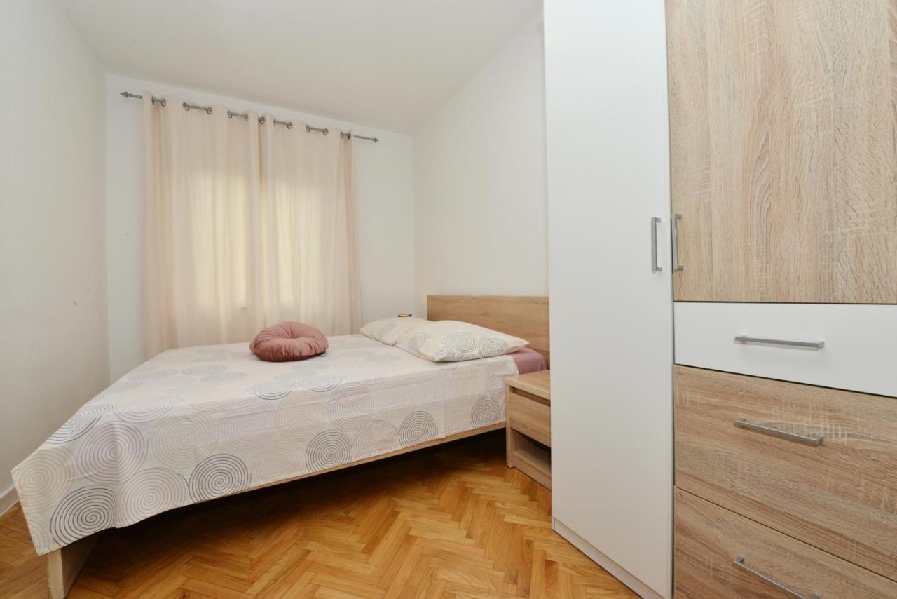 Apartmani Ivan Kaštela Exterior foto